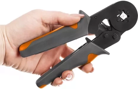 Ergonomic handles for comfortable work