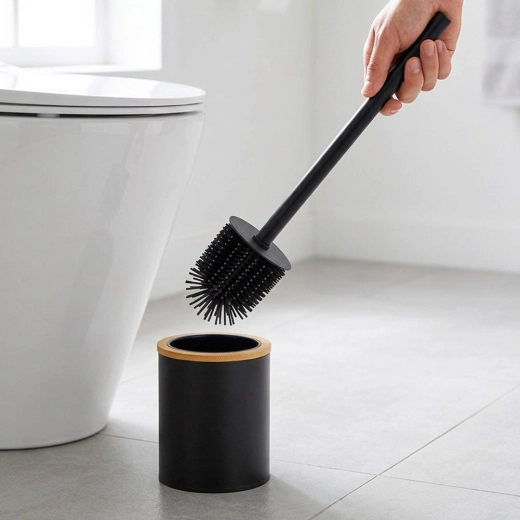 Silicone bristles and comfortable use