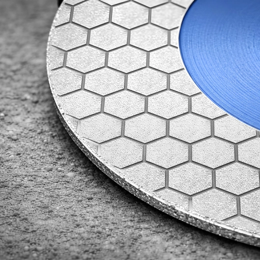 Wide diamond layer for cutting and smoothing