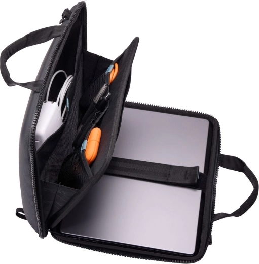 Organizer and pockets for accessories