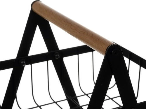 Wooden handle for easy carrying