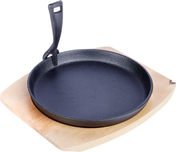 Thick cast iron construction for even heat