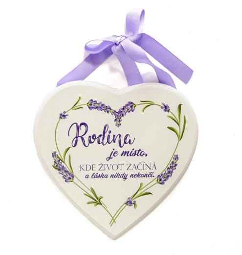 Medinė balta širdis „Šeima yra…“