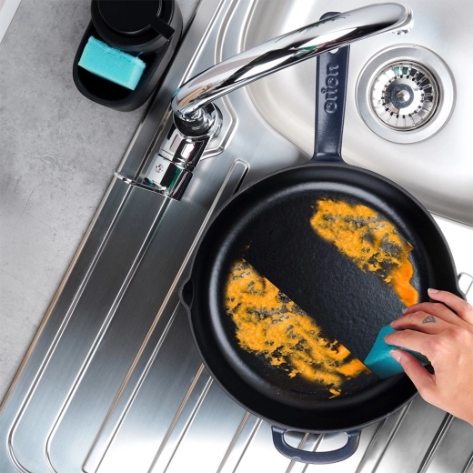 Emaliuotas paviršius lengvam kepimui ir valymui