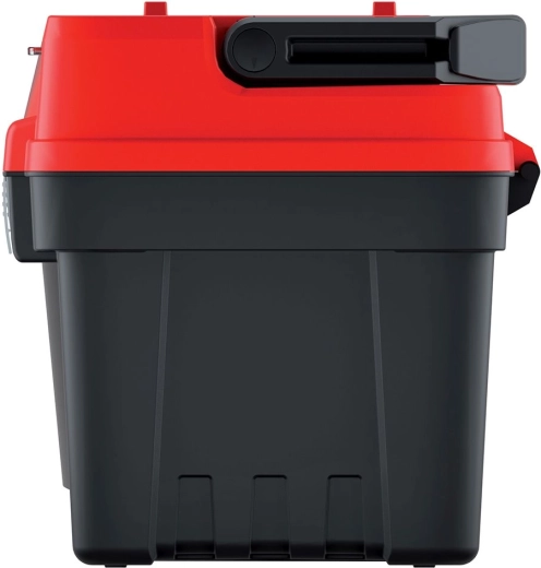 Easy carrying thanks to the metal handle