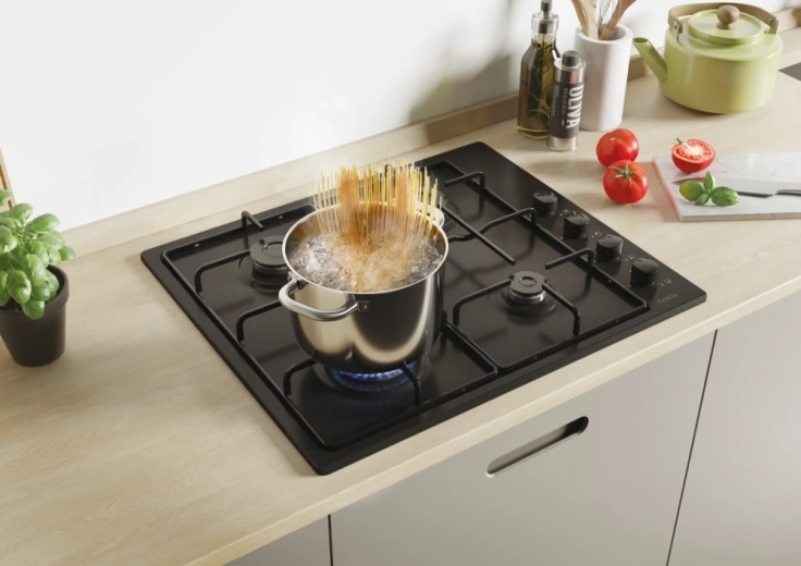 4 burners for flexible cooking