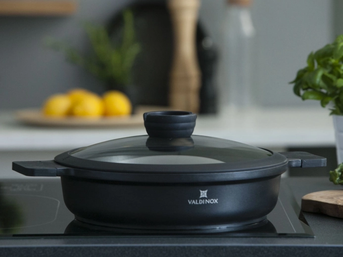 Glass lid and universal use including induction
