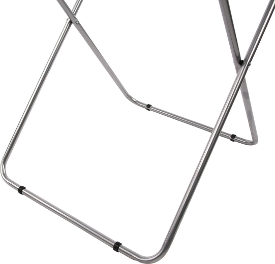 Stable steel construction with a load capacity up to 17 kg