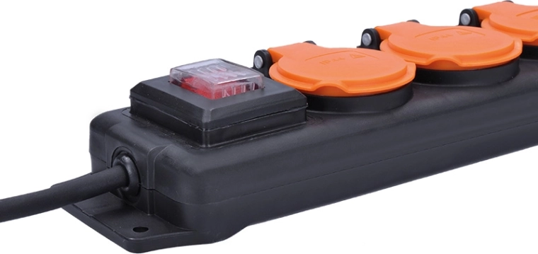 Illuminated switch for convenient operation
