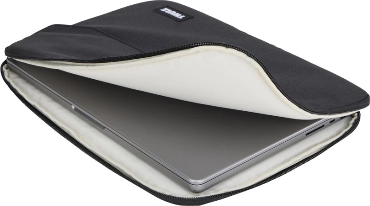 Soft lining and convenient zip access