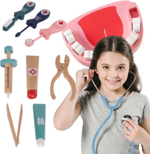 Dentist section with a jaw and removable teeth