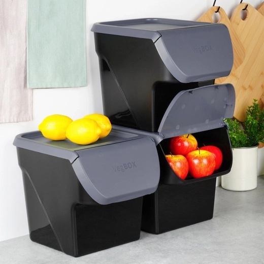 Kraunama viena ant kitos ir taupo vietą