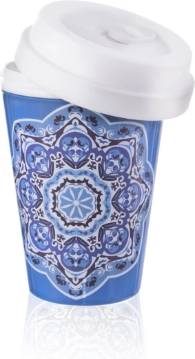 Lid for comfortable drinking on the go