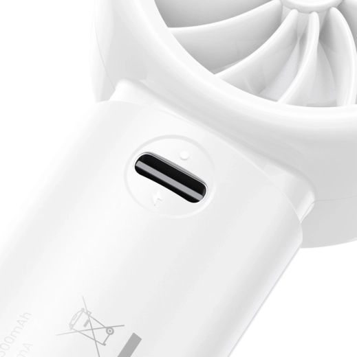USB įkrovimas ir LED baterijos indikacija
