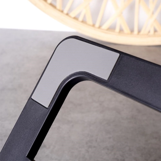 Stabili atrama su ABS ir neslystančiomis dalimis