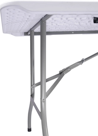 Stable steel frame and safety locking