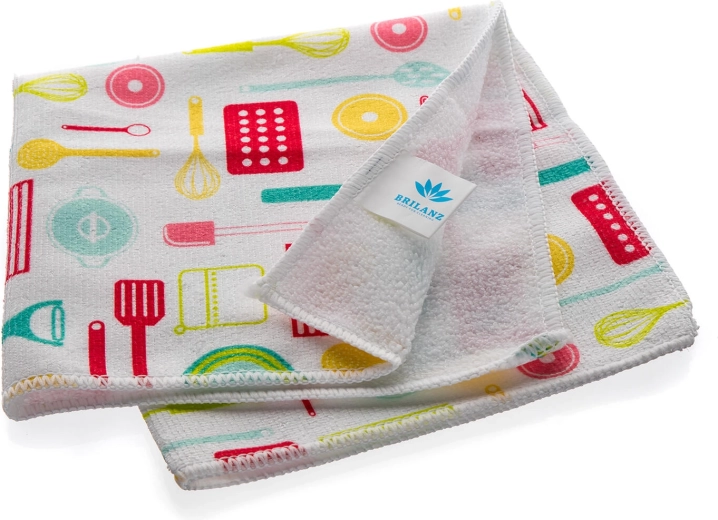Practical 40 × 40 cm size and stylish decor