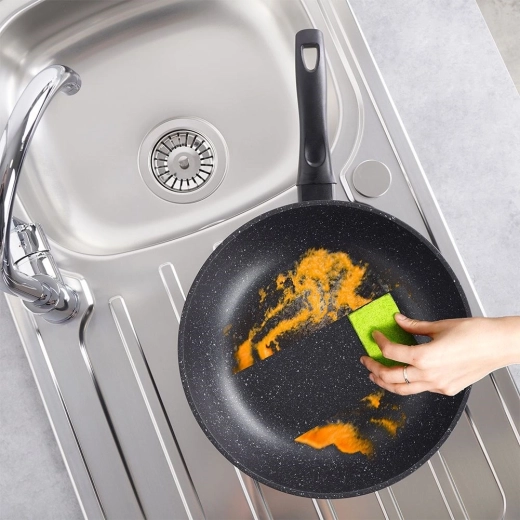 Suderinama su visomis viryklėmis ir lengvai valoma