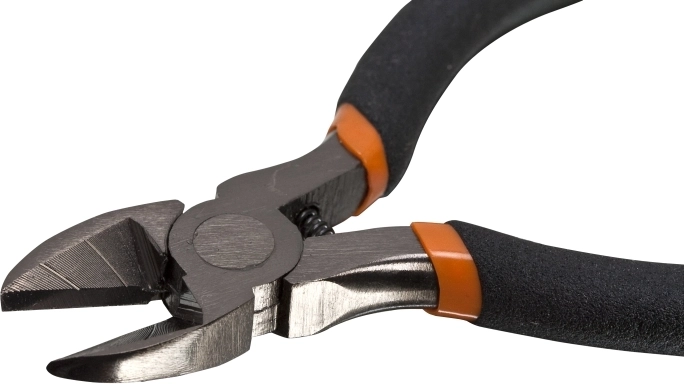 Comfortable rubberized handles
