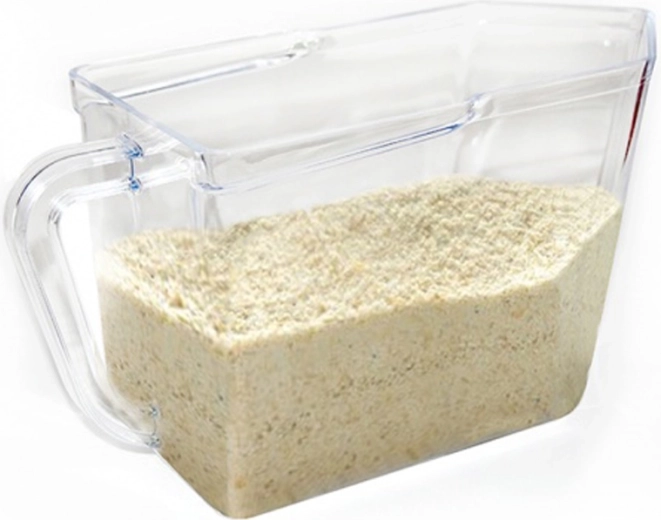 Clear plastic food container 1.5 l