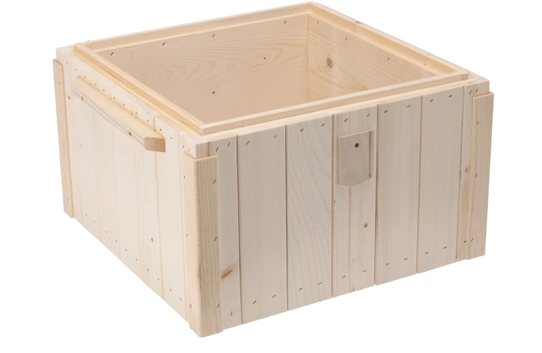 Insulated wooden hive body for a Wielkopolski hive (10 frames)