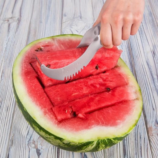 Fast and clean slicing without crushing the flesh