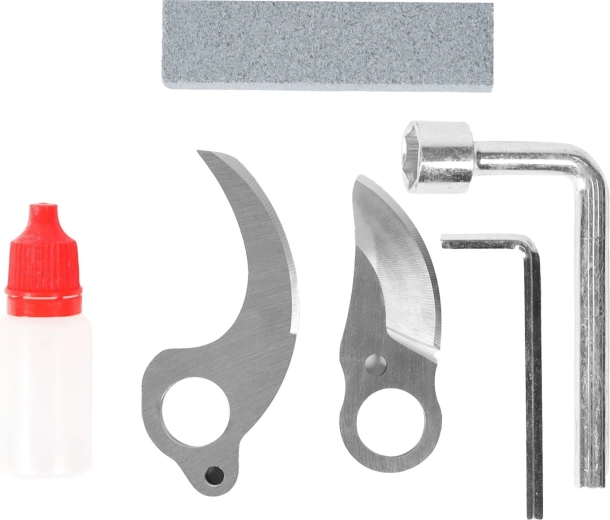 Case and complete service kit