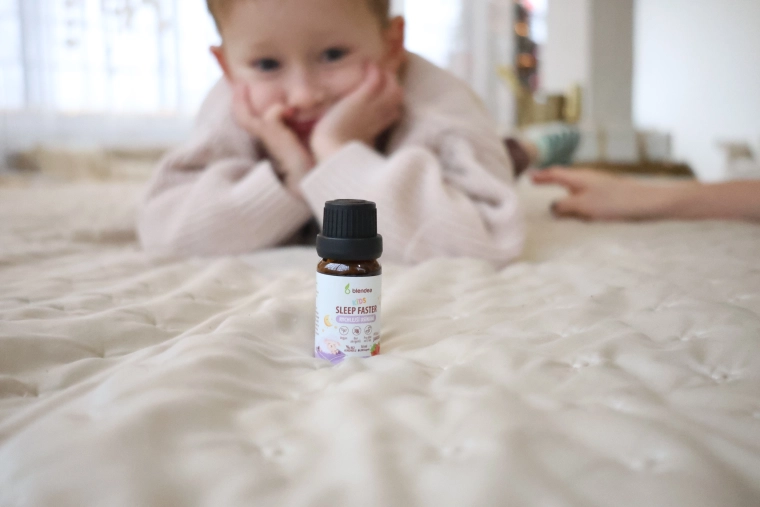 Compact 10 ml pack for home and travel