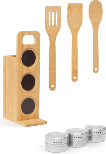Bambukiniai įrankiai viename stove
