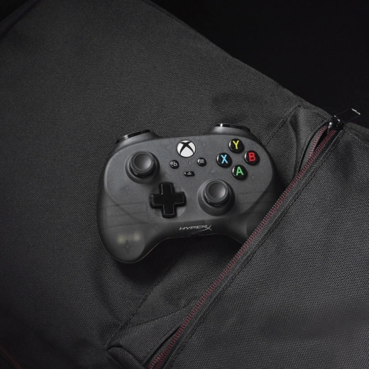 Compact design and weight of just 165 g