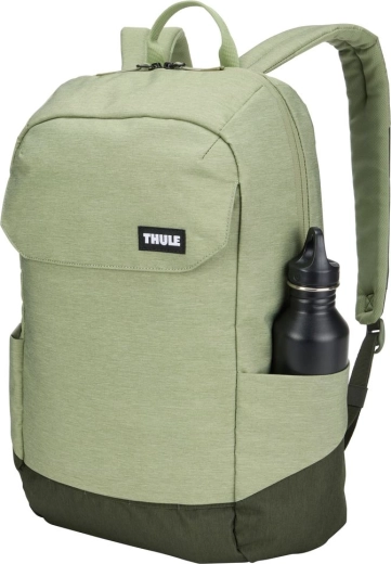 Comfort on the go and practical pockets