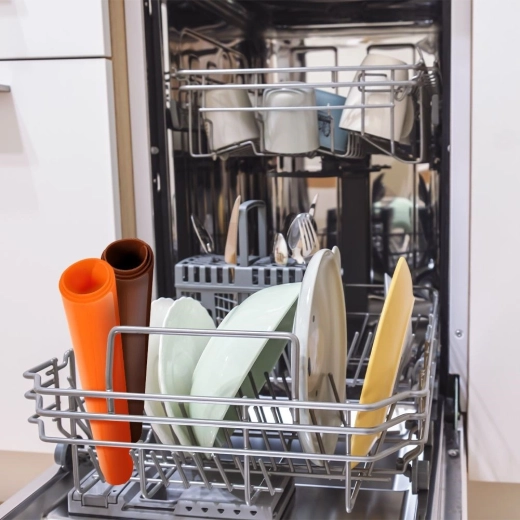 Easy cleaning and storage