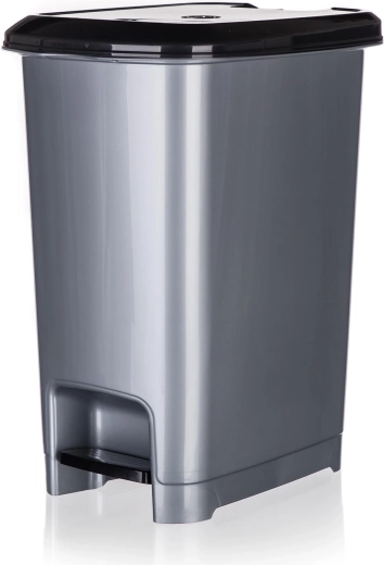 Practical 15-liter capacity