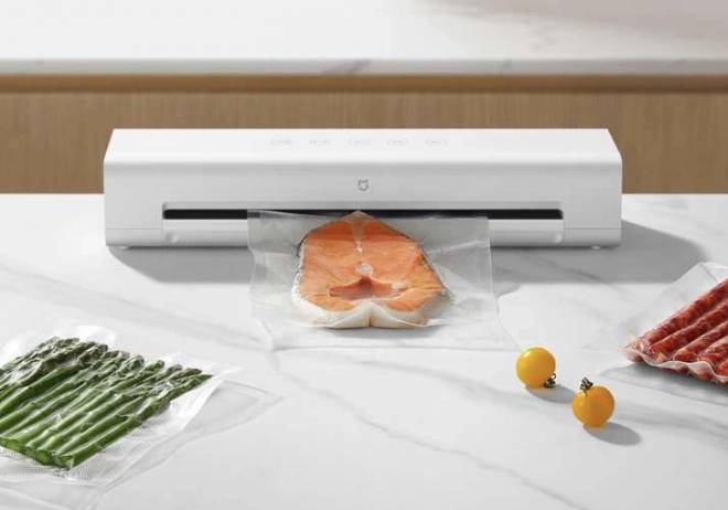 Praktiškas 20 × 30 cm dydis ir vietos taupymas