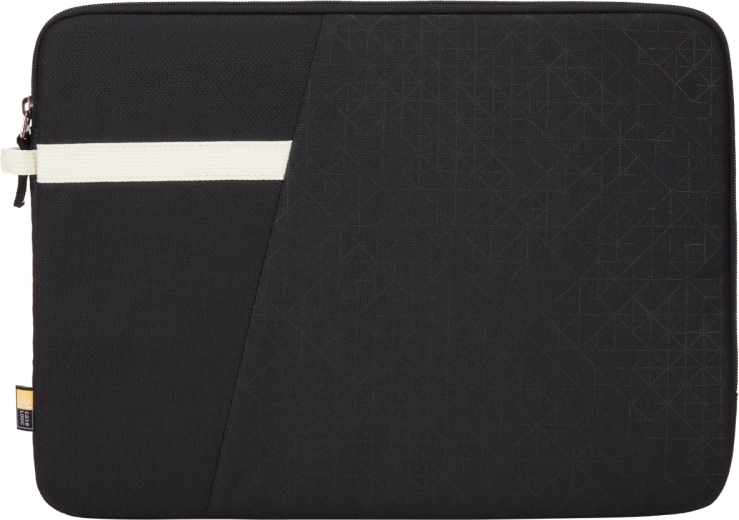 Asymmetrical 3/4 zipper for easy access