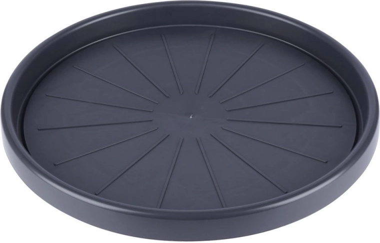 Stable construction with raised rim