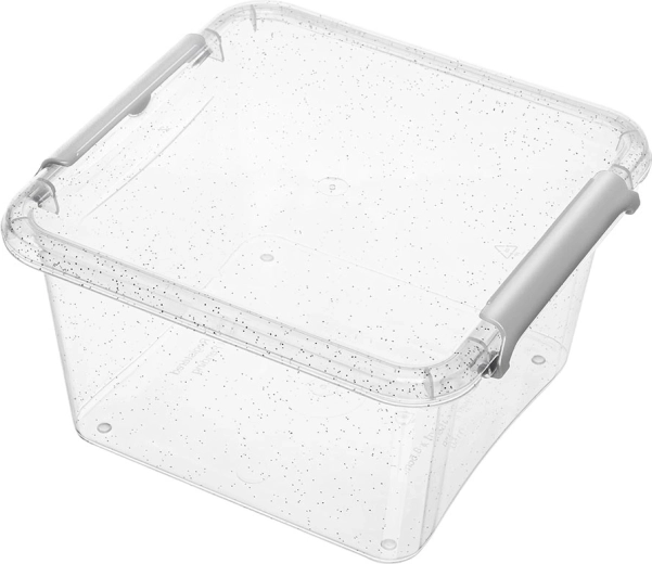Space-saving square shape for better organization