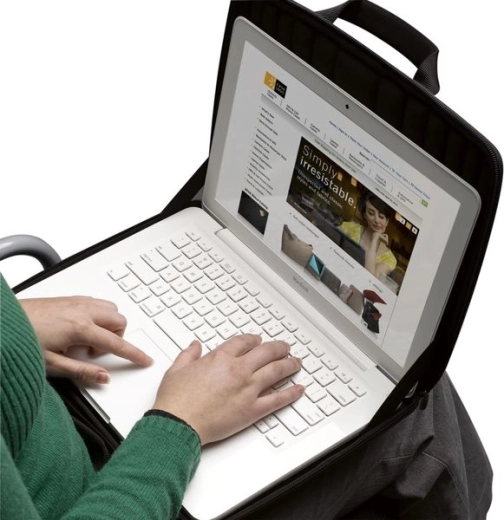 You can use the laptop directly in the sleeve