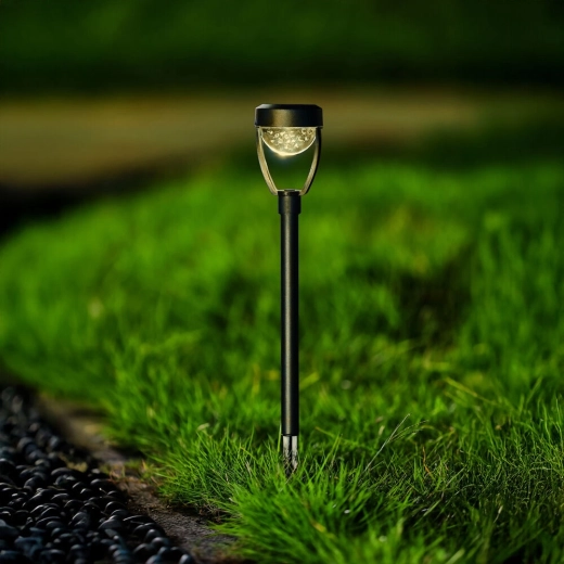 Quick stake installation and outdoor durability
