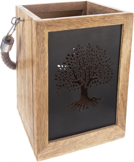 Striking tree light effect