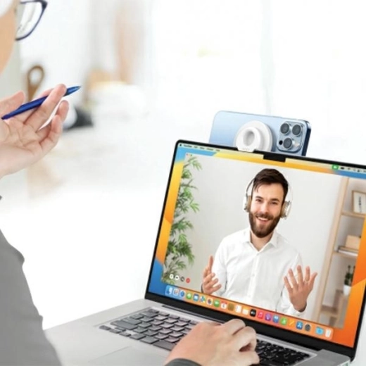 Turn your iPhone into a top-tier webcam