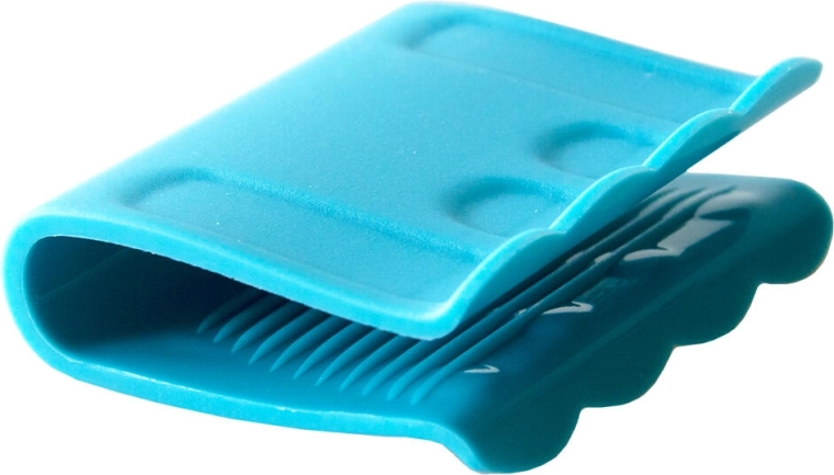 Silicone pot handle covers – blue and green