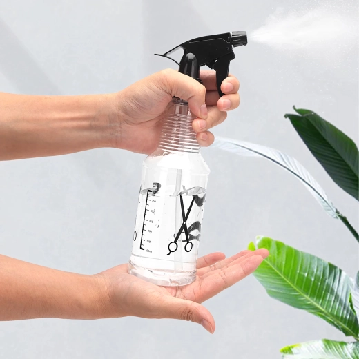 Skaidrus indas su žymomis lygio kontrolei