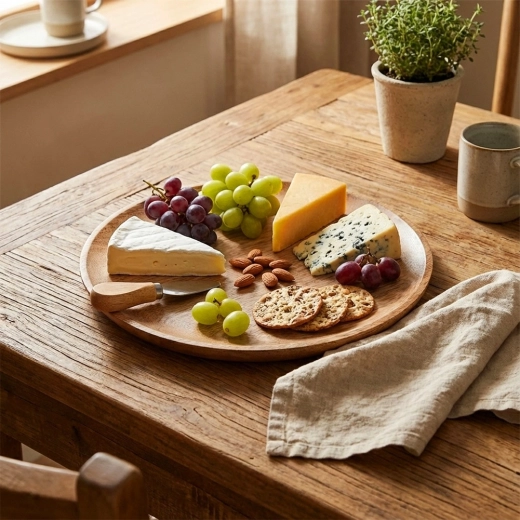 Ideal for cheeses, bread, and desserts