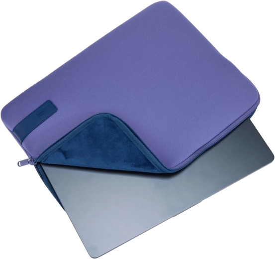 Plush interior to prevent scratches