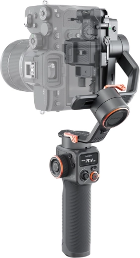 Stable footage thanks to 3-axis stabilization