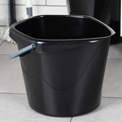 Strong and comfortable handle for easy carrying