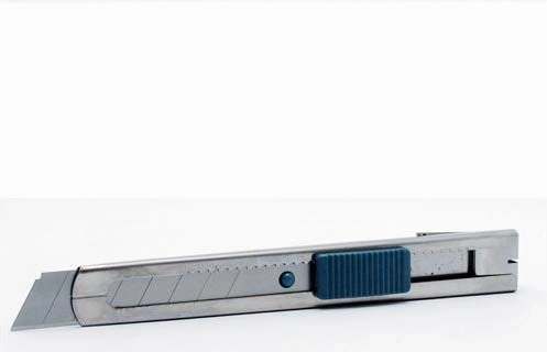 18 mm Snap-Off Knife with Stainless Steel Body