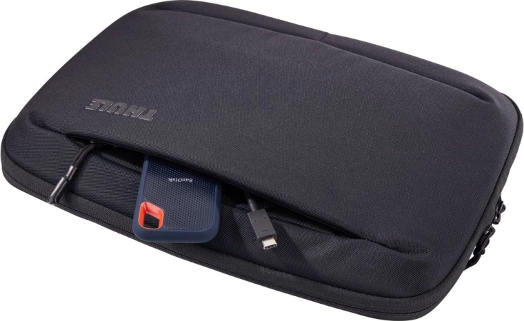 Smart accessory storage in the front pocket