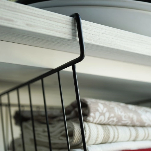 Akimirksniu montuojama be įrankių